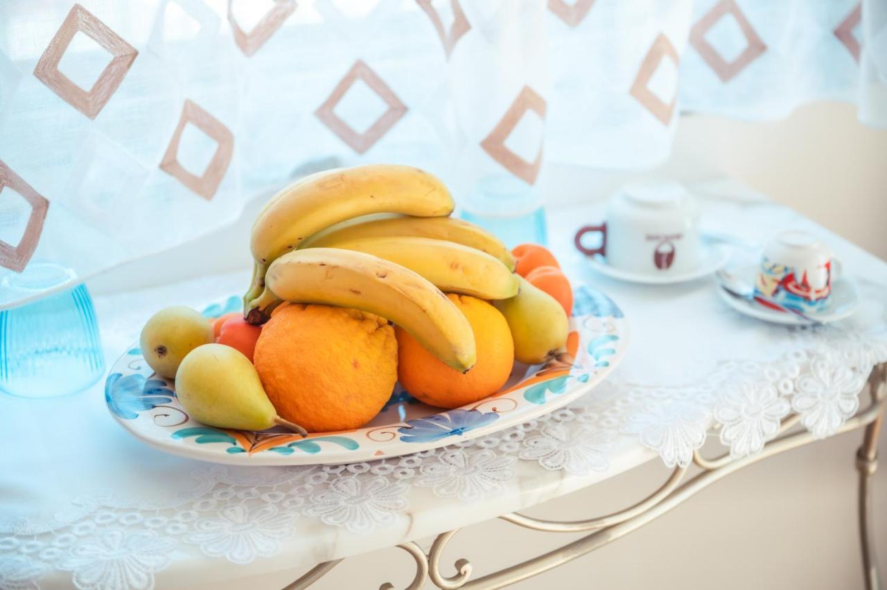 タオルミーナ B＆B フロリディア Bed & Breakfast エクステリア 写真