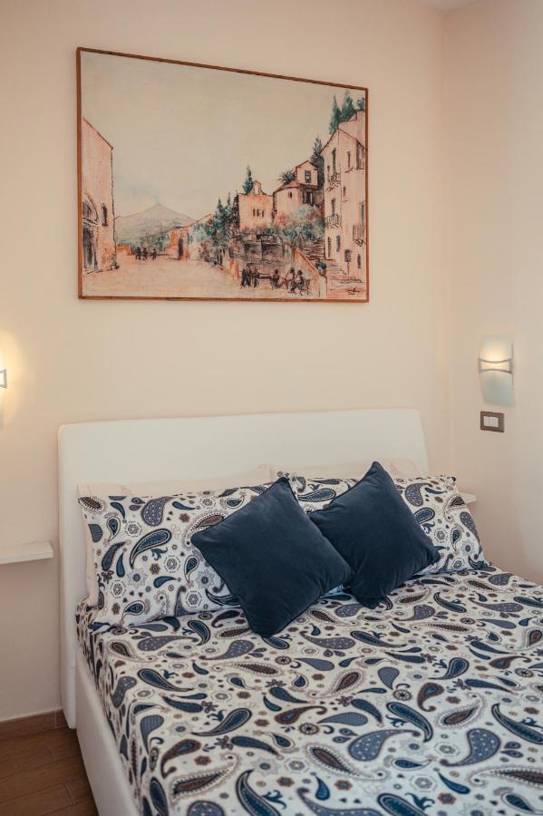 タオルミーナ B＆B フロリディア Bed & Breakfast エクステリア 写真